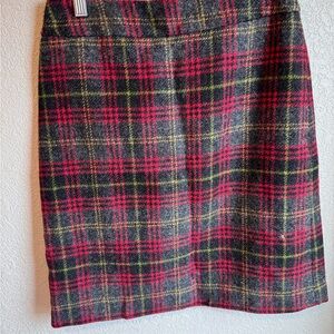 Boden 100% wool grey red tartan British 12 tall pencil lined skirt EUC